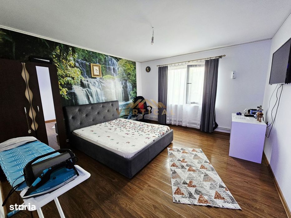 Vila 6 camere la intrare in Dobreni