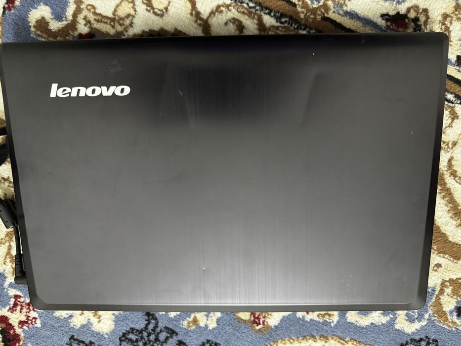 Продам ноут на запчасти