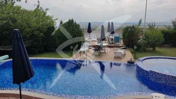 Продава се Къща в к.к. Слънчев бряг - 575 кв.м за 1566 €/кв.м - Снимка #3