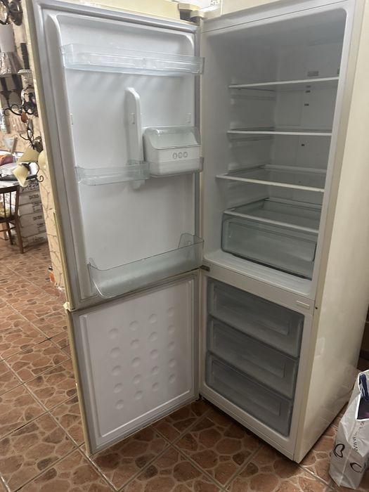 Холодильнник «Samsung”