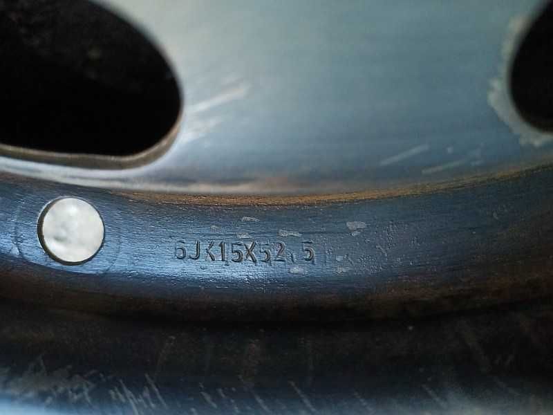 Продам оригинальные металлические диски на Ford