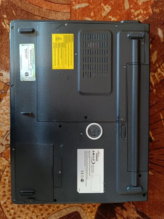 Fujitsu-Siemens Amilo M1425