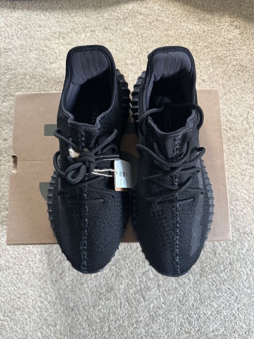 Adidas Yeezy 350 V2 Black Onyx