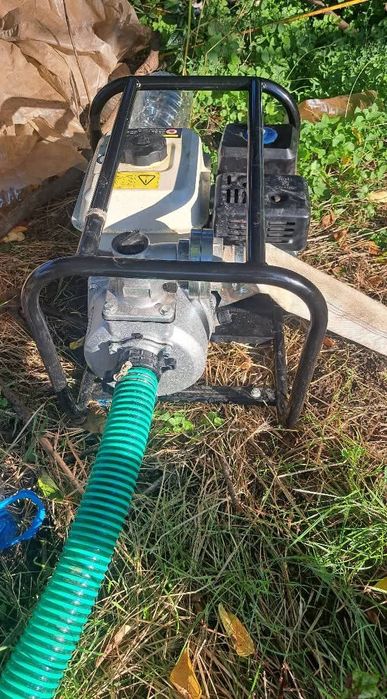 Vând motopompa 6,5 cp ,