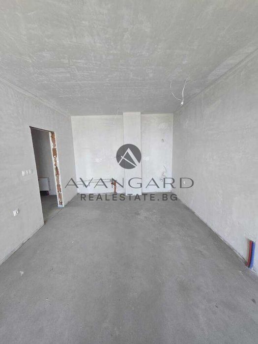 Продава се Тристаен апартамент в Пловдив, Тракия - 105 кв.м за 850 €/кв.м - Снимка #2