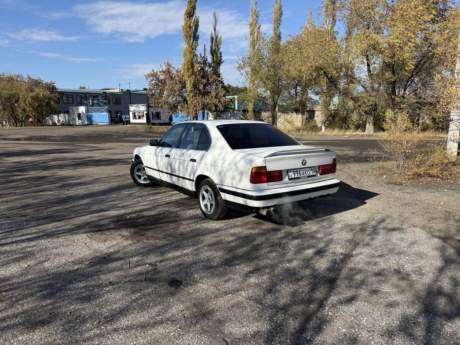 Bmw e34 1993г 2литра