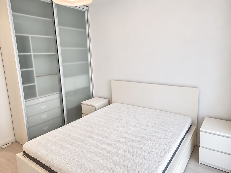 Închiriez apartament 2 camere, 21 Residence, parcare subterană
