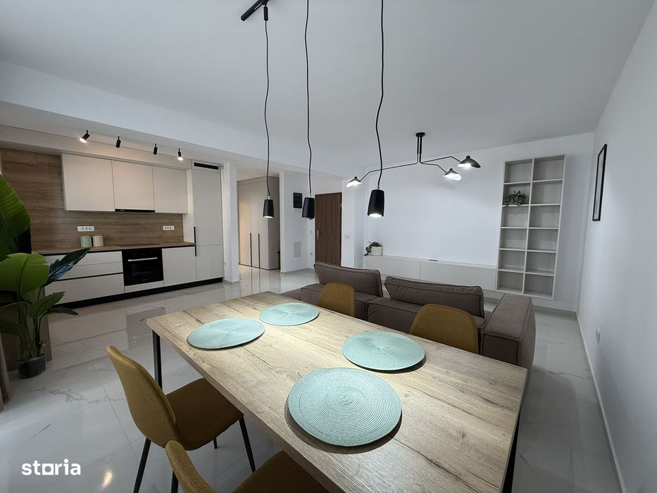 Apartament cu două camere de închiriat - Zona Tractorul