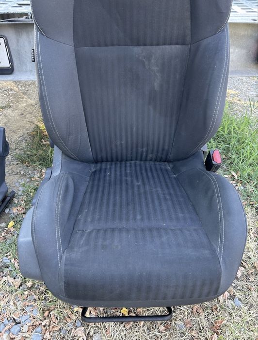 Седалки/салон за пежо 508