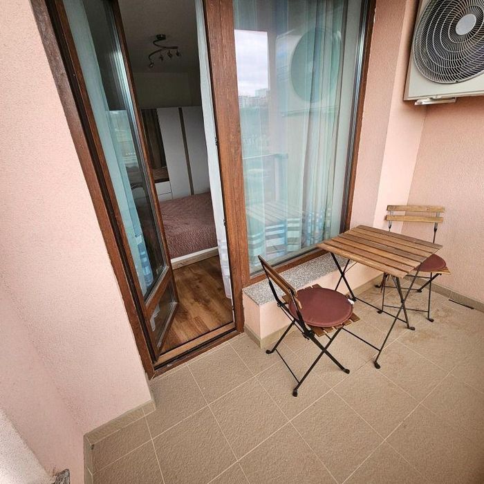 Двустаен апартамент в ж.к. Дървеница.