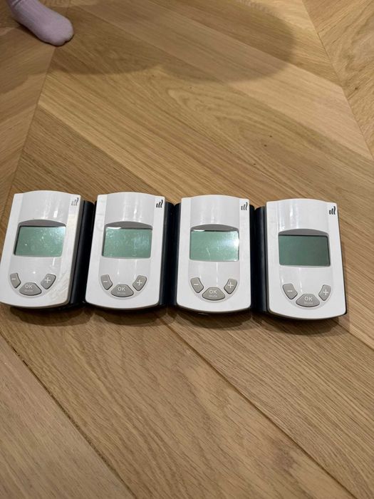 Termostat pentru incalzire in pardoseala Purmo. 4 Bucati. Nefolosite.