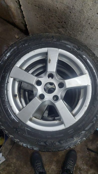 Продам диски R15, резина бонусом
