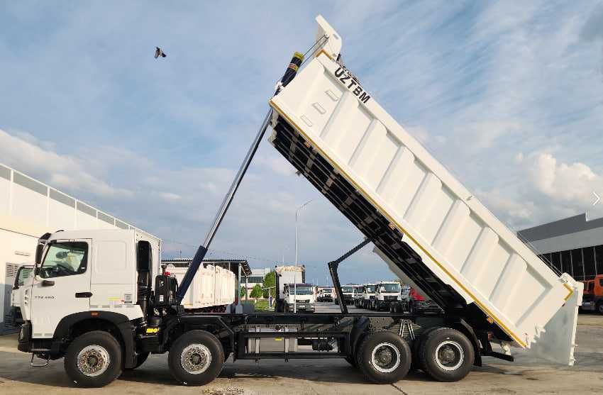 Автосамосвал Howo-T7S 8x4 - 32 т / 26 куб.м Sunhunk