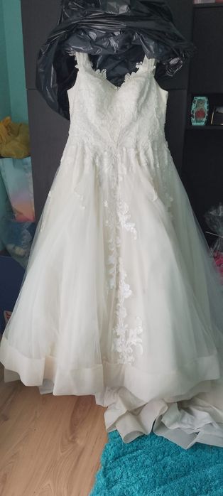 Vînd rochie de mireasa