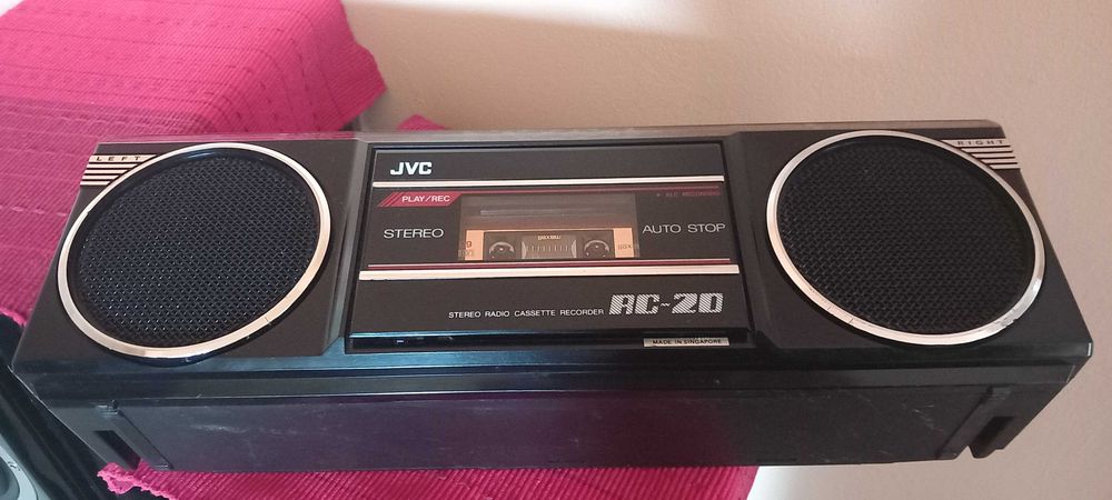 Radiocasetofon JVC RC-20