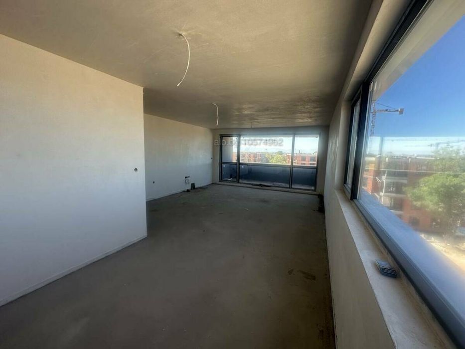 Продава се Тристаен апартамент в Пловдив, Кършияка - 118 кв.м за 713 €/кв.м - Снимка #1