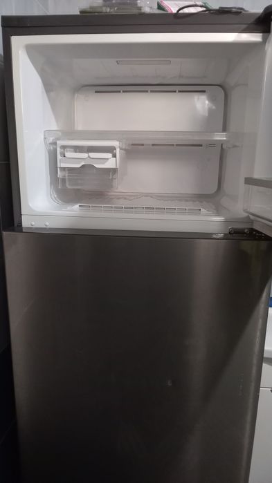 Холодильник Б/у в отличном состоянии