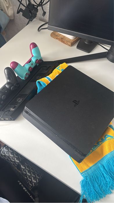 Продам Ps4 slim