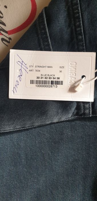 Всем добра! Продам джинсы.