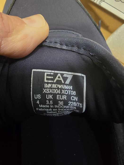 Emporio ARMANI маратонки