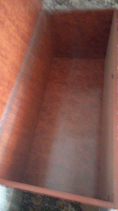 Сундук темно- коричневый