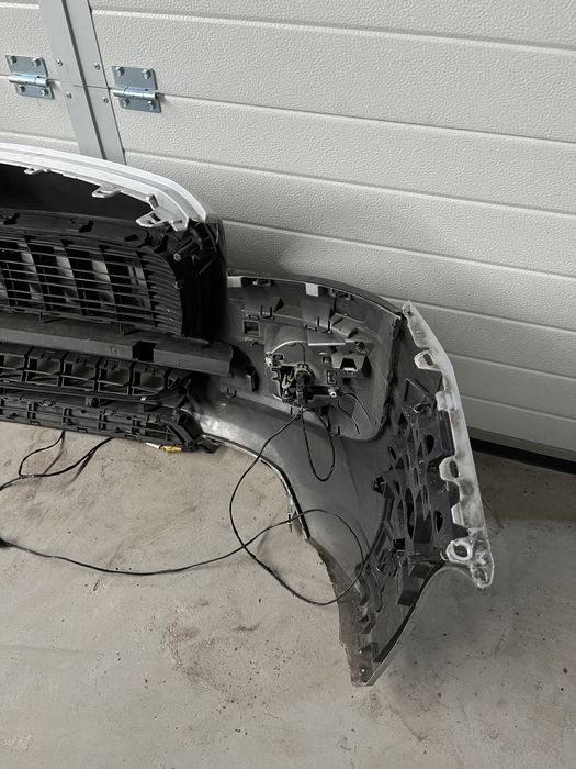 Bara față Peugeot 3008 2013