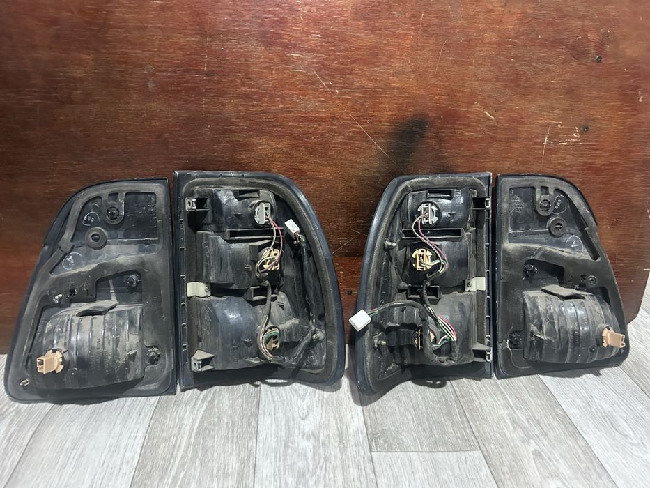 задние плафоны на 100 крузак