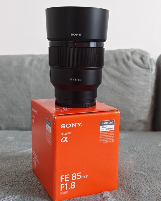обектив Sony FE 85mm f/1.8
