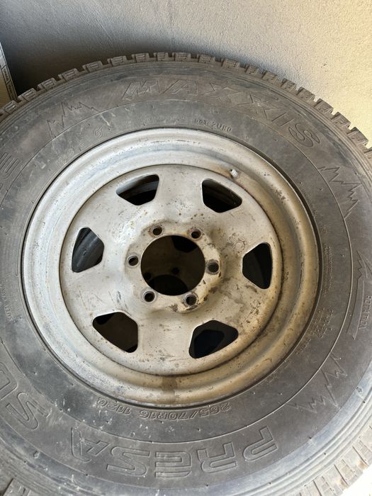 Диски с шинами 6/139.7