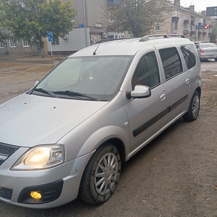 Продам ладу ларгус