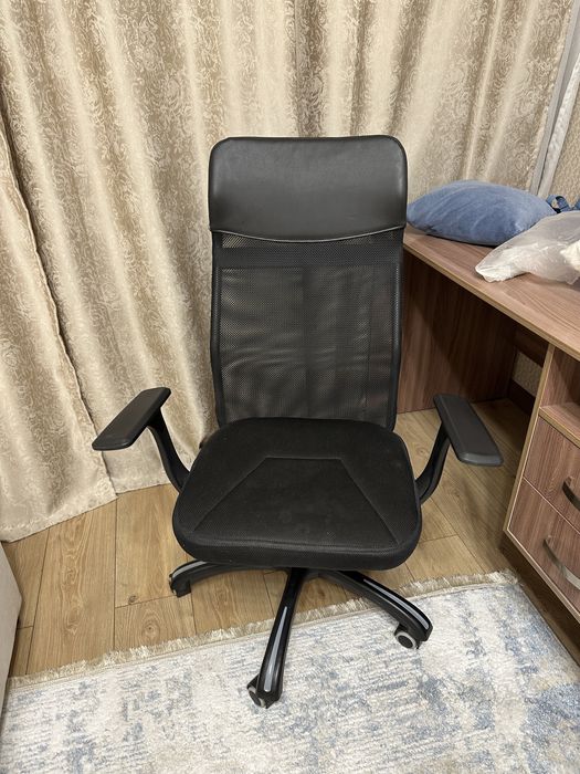 Продам Офисное кресло