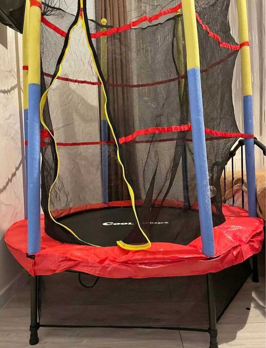 Trambulina cu Plasa Ø1.39x1.82m