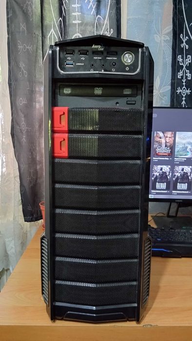Корпус для ПК  AeroCool