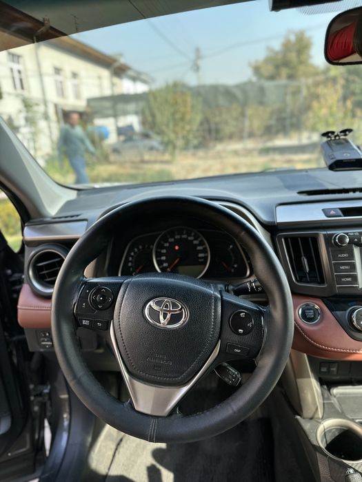 Toyota Rav4 2015 4е поколение до рестайлинг