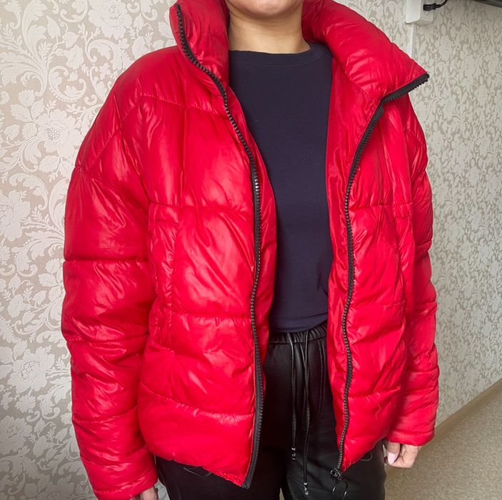 Продам демисезонную куртку Befree