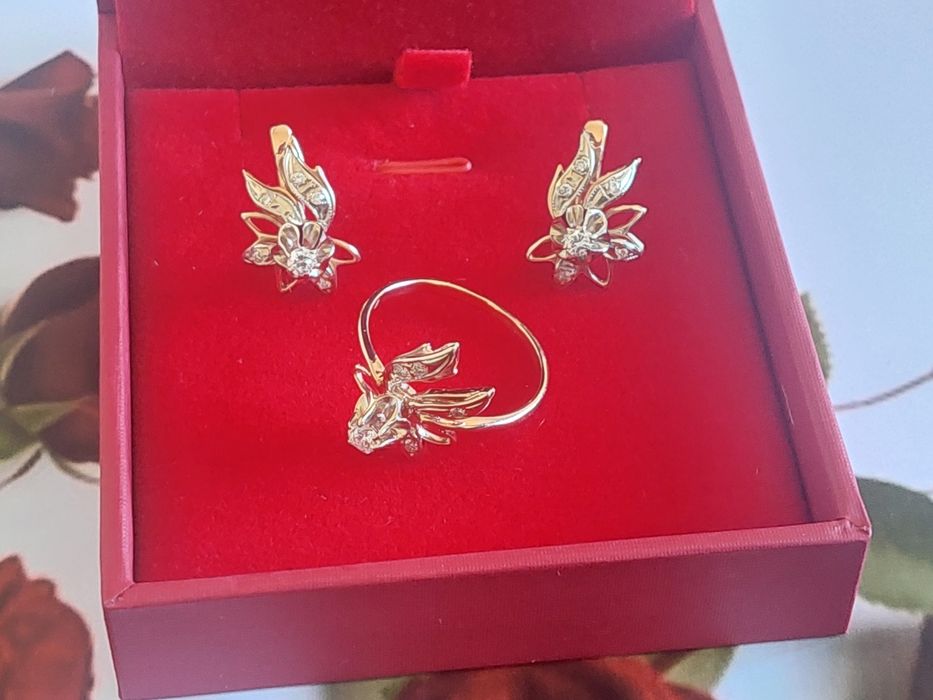 Золотые серьги,кольцо с бриллиантами 583