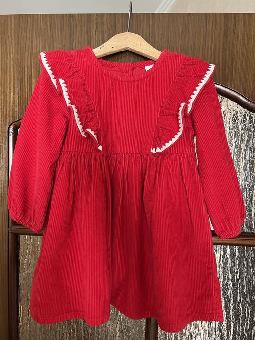 Платье на девочку вельветовое