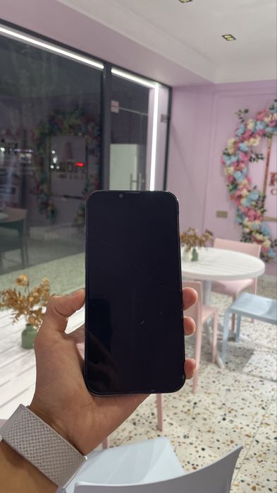 Iphone 13 pro max idiyeal srochna