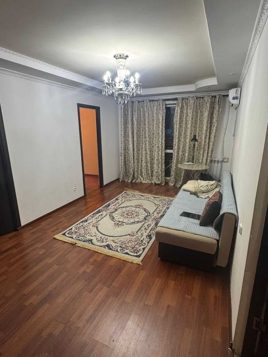 Срочно! 3-комнатная квартира, кухня- 19,5 кв м, с ремонтом 13 мкр, 2/5