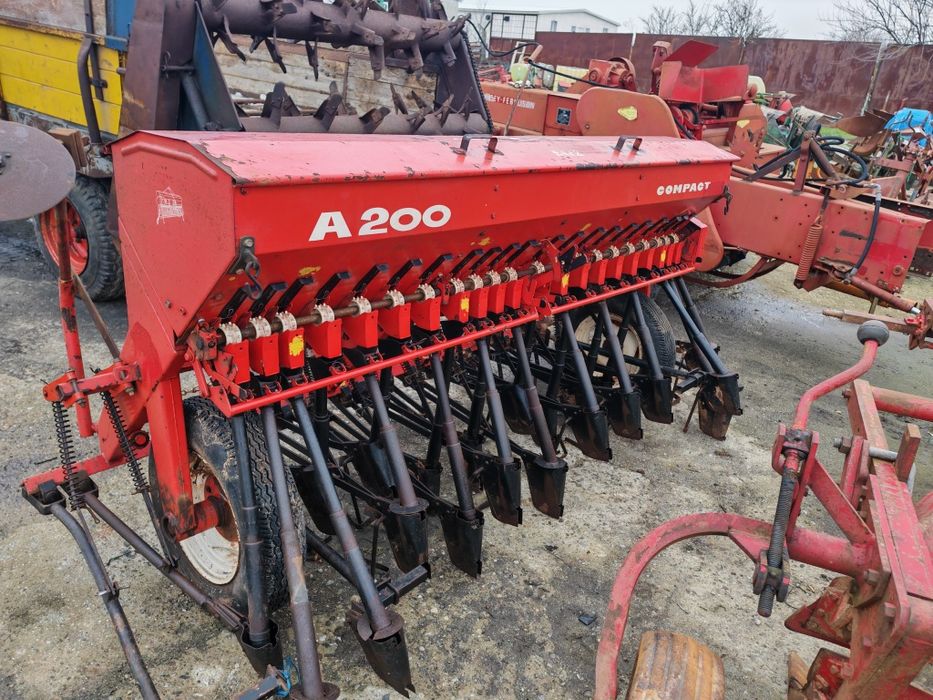 Semănătoare de păioase lucernă Saxonia