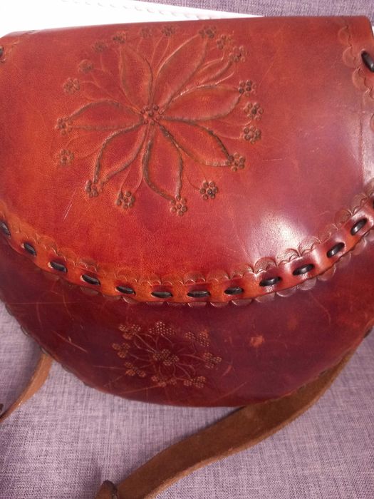 Уникална дамска чанта естествена кожа с закопчалка от рог