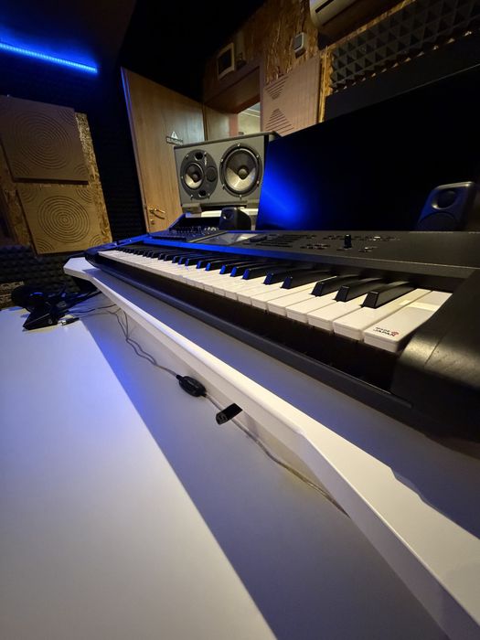 Korg KRONOS 3   Перфектен