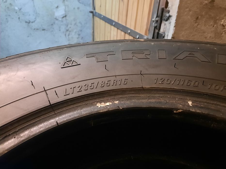 235/85R16 AT гуми за офроуд