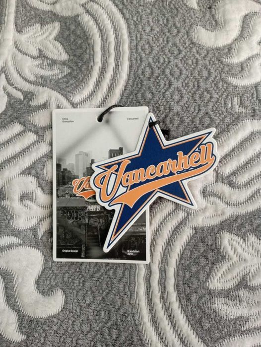 Продаю новую зип худи