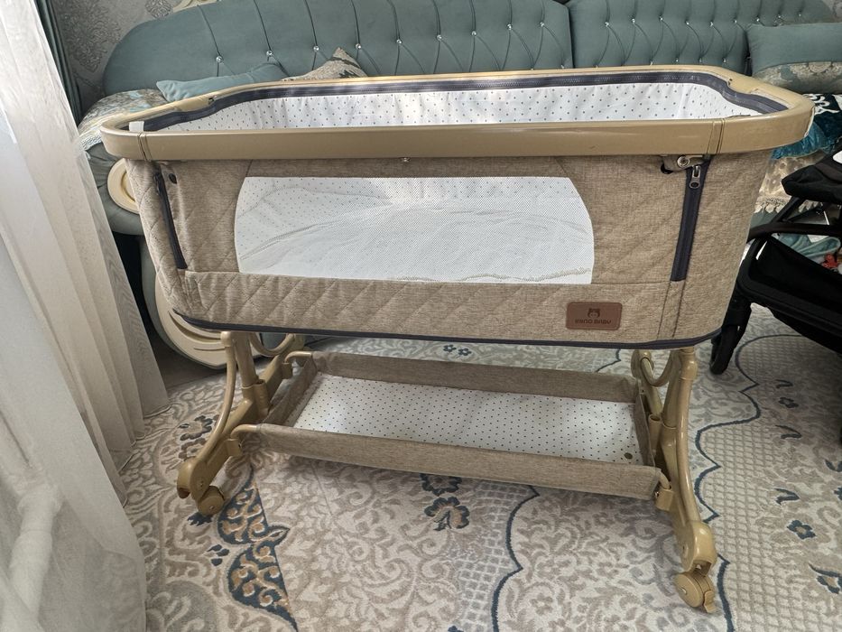 Манеж-кровать