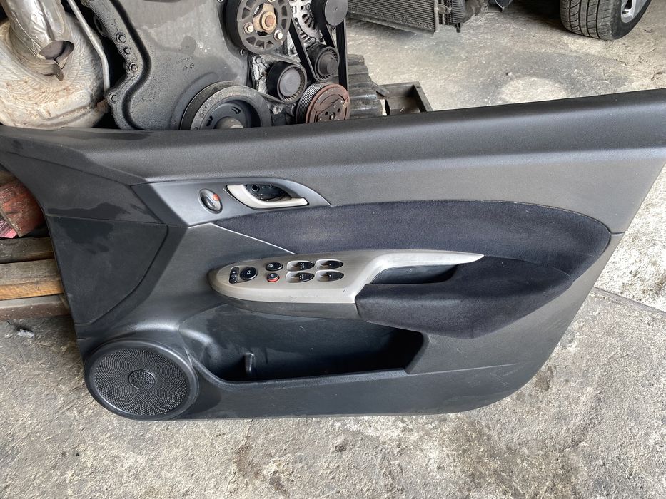 Кори врати хонда сивик 8 2007г 5 врати