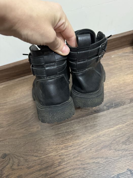 Отдам ботинки демисезон