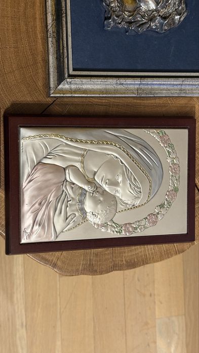 Icoane Fecioara Maria si Pruncul (una argint si una argintata).