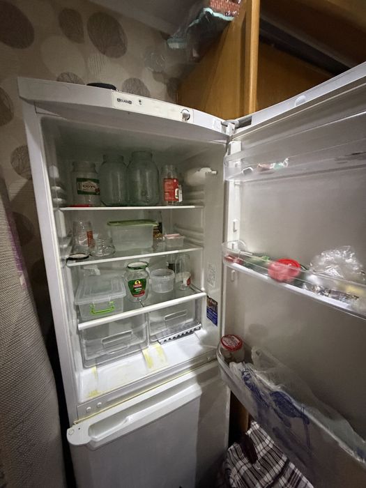 Продам холодильник и плиту