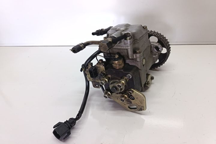 Pompa injectie 028130110H Volkswagen VW Passat B4 seria